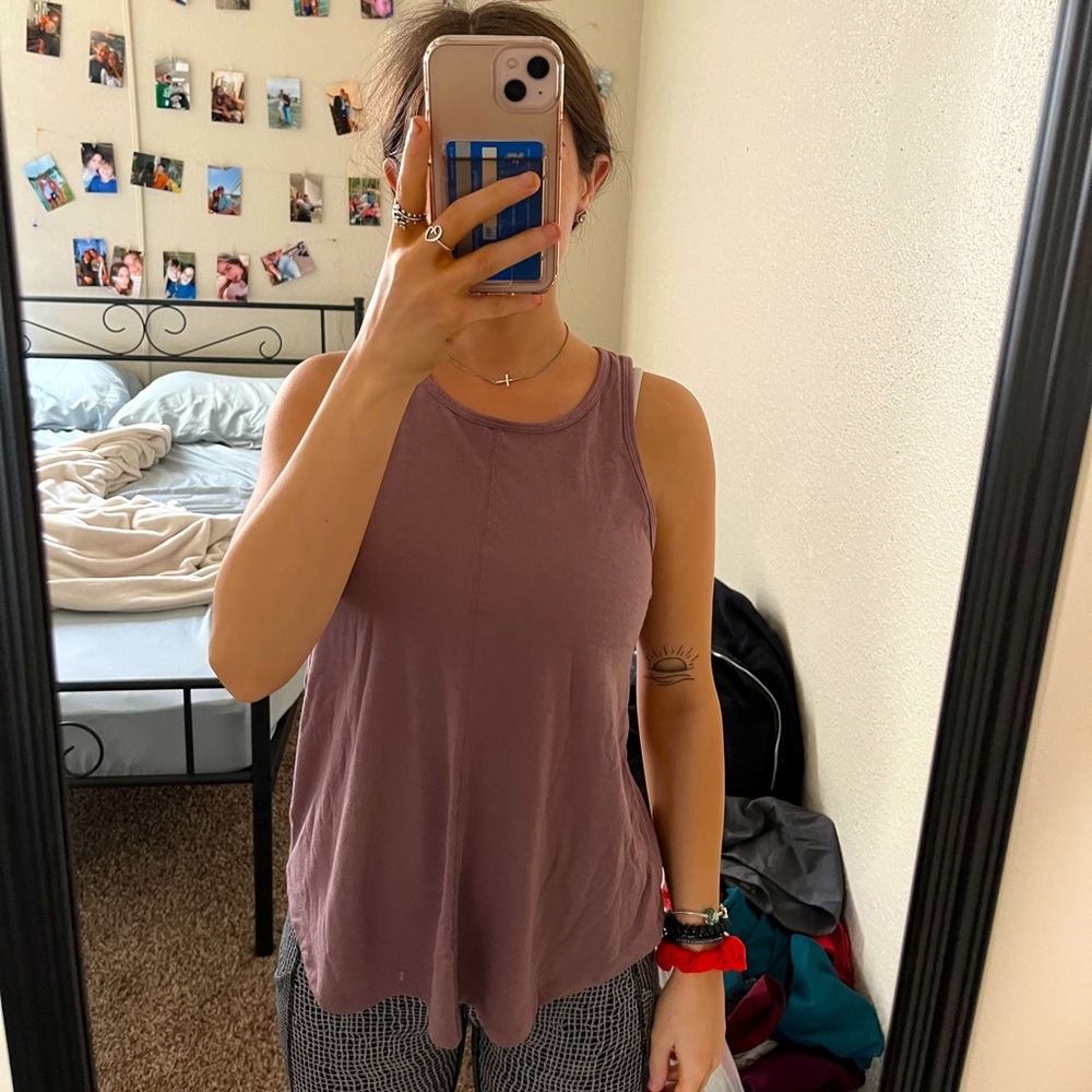 women’s purple tank top